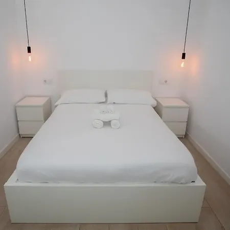 Apartamento Acogedor Frente A Torres De Serrano Valencia Exterior photo