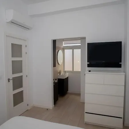 Apartamento Acogedor Frente A Torres De Serrano Valencia Exterior photo